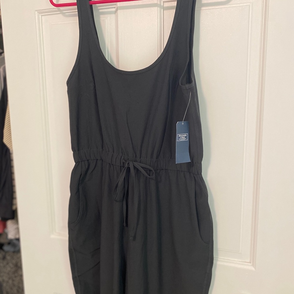 Abercrombie travel jumpsuit - Picture 2 of 3